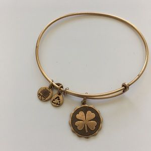 Four leaf clover Alex and Ani charm bracelet, gold